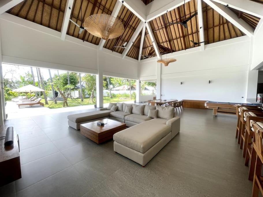 Villa Vespa Lovina ภายนอก รูปภาพ