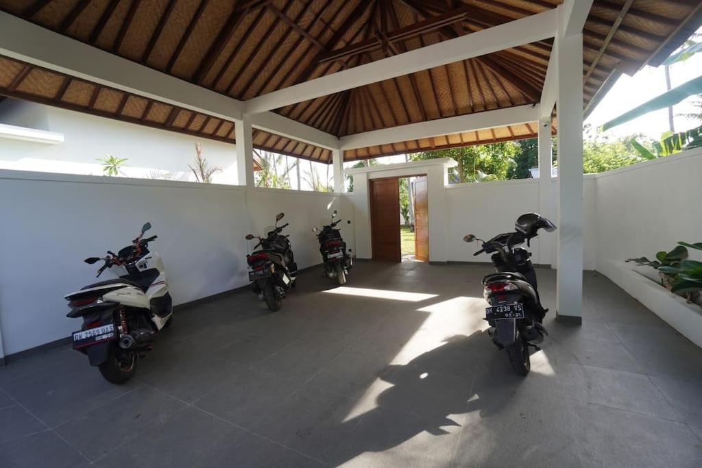 Villa Vespa Lovina ภายนอก รูปภาพ